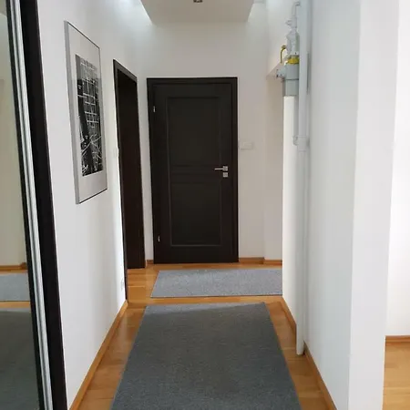 Mieszkanie 70 M2 Bardzo Blisko Centrum