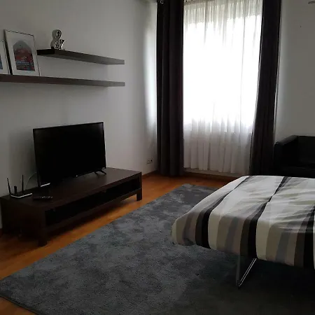 Mieszkanie 70 M2 Bardzo Blisko Centrum *